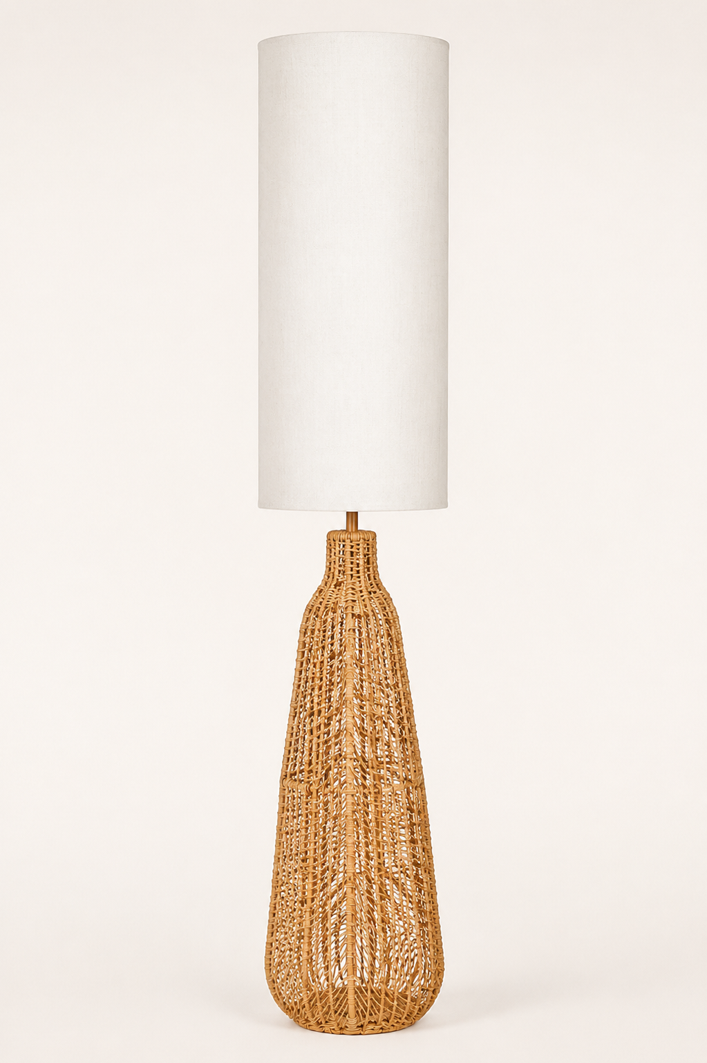 ELARA RATTAN FLOOR LAMP – NATURAL WOVEN STATEMENT LIGHT