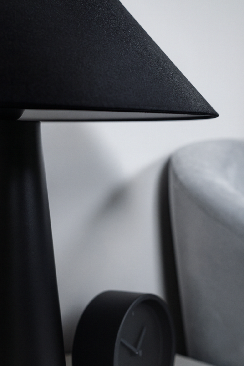 REMO MATTE BLACK CONE TABLE LAMP MODERN MINIMALIST